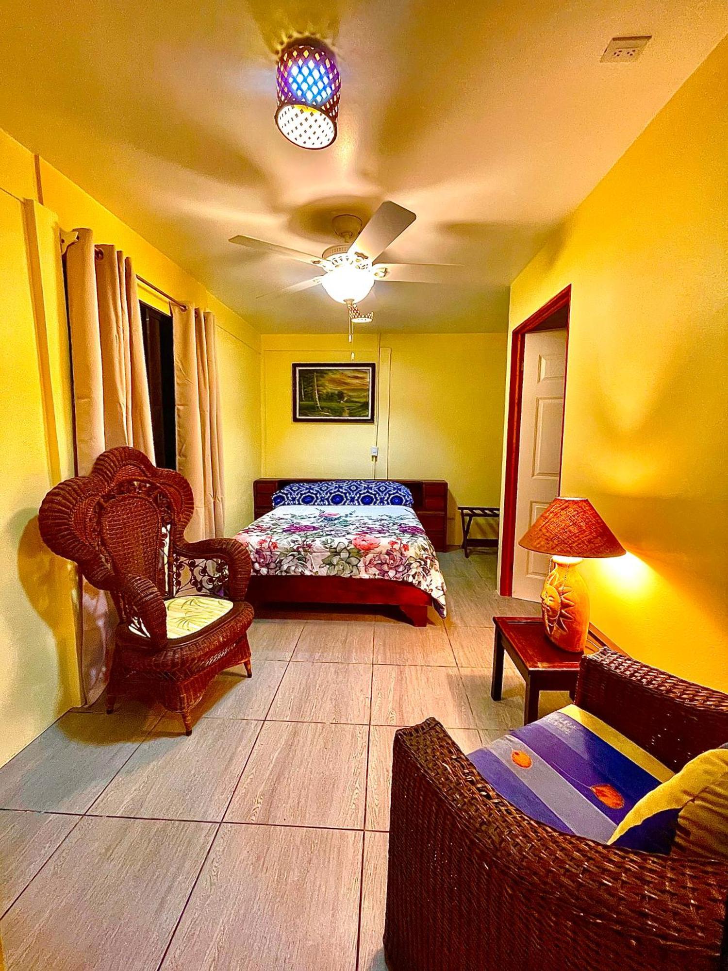 Hotel Tierra De Volcanes Ла Фортуна Экстерьер фото